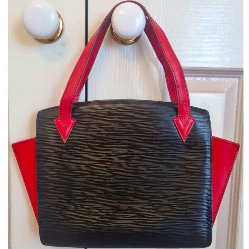 Authentic Vintage Louis Vuitton hand bag